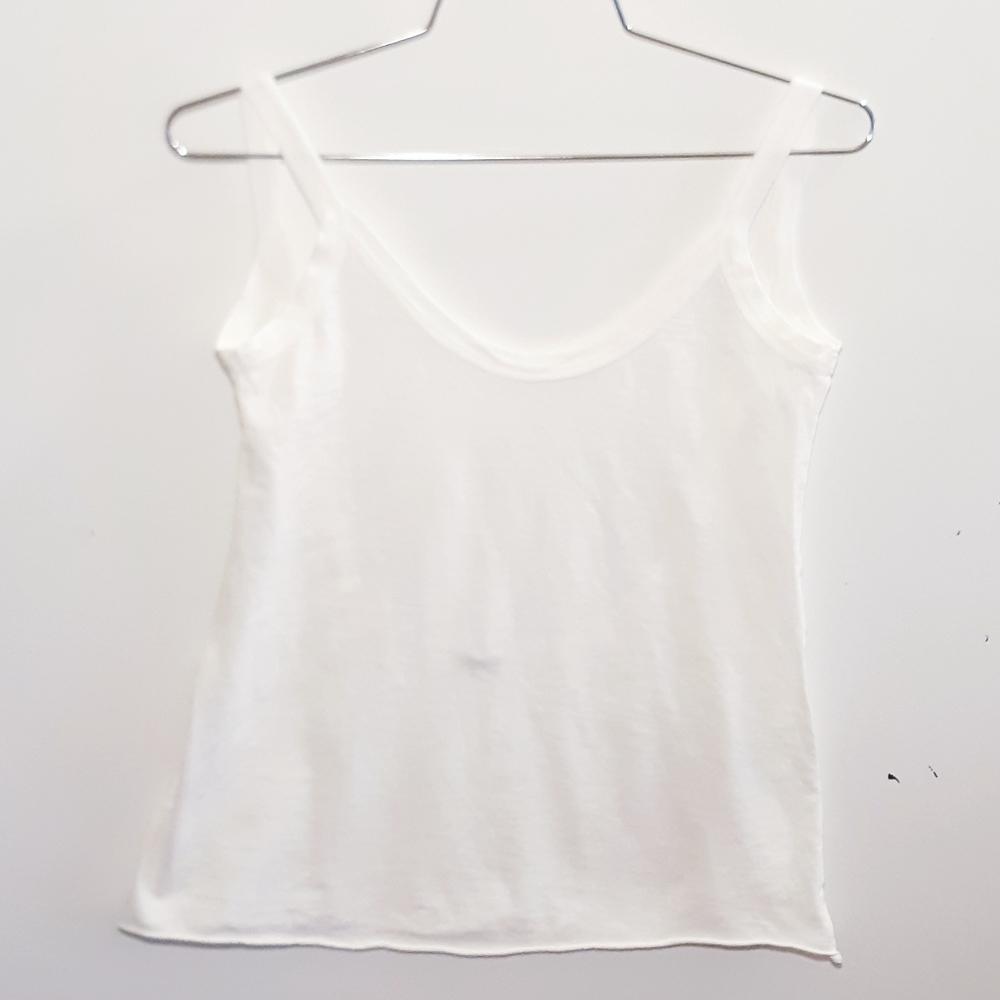 🌻Brandy Melville Open Back Crop Tank🌻